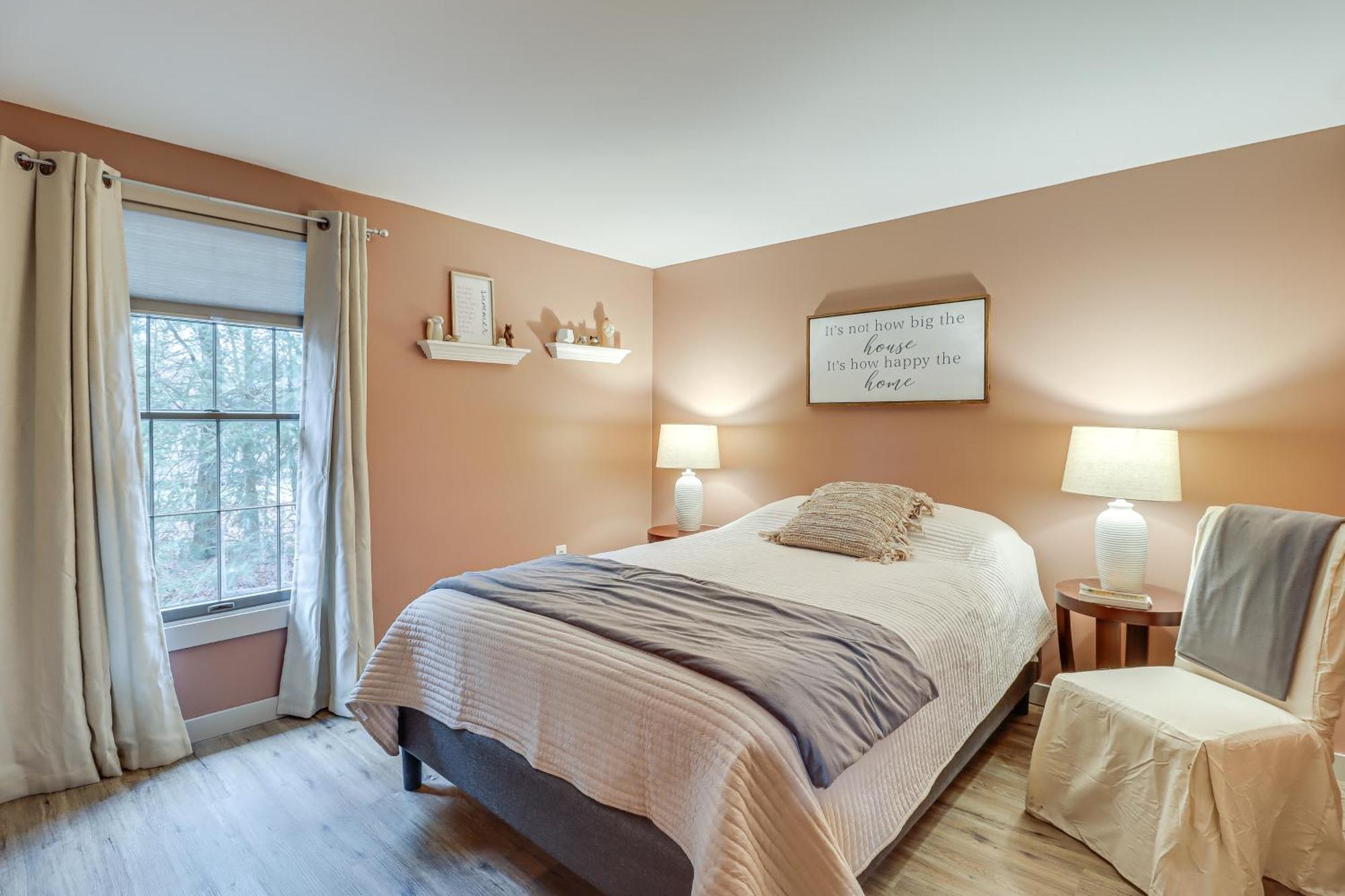 Quaint Jim Thorpe Cabin Retreat, Walk To Beach! Eksteriør bilde