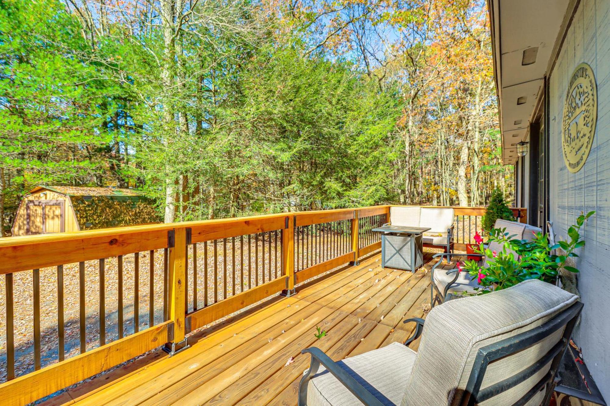 Quaint Jim Thorpe Cabin Retreat, Walk To Beach! Eksteriør bilde