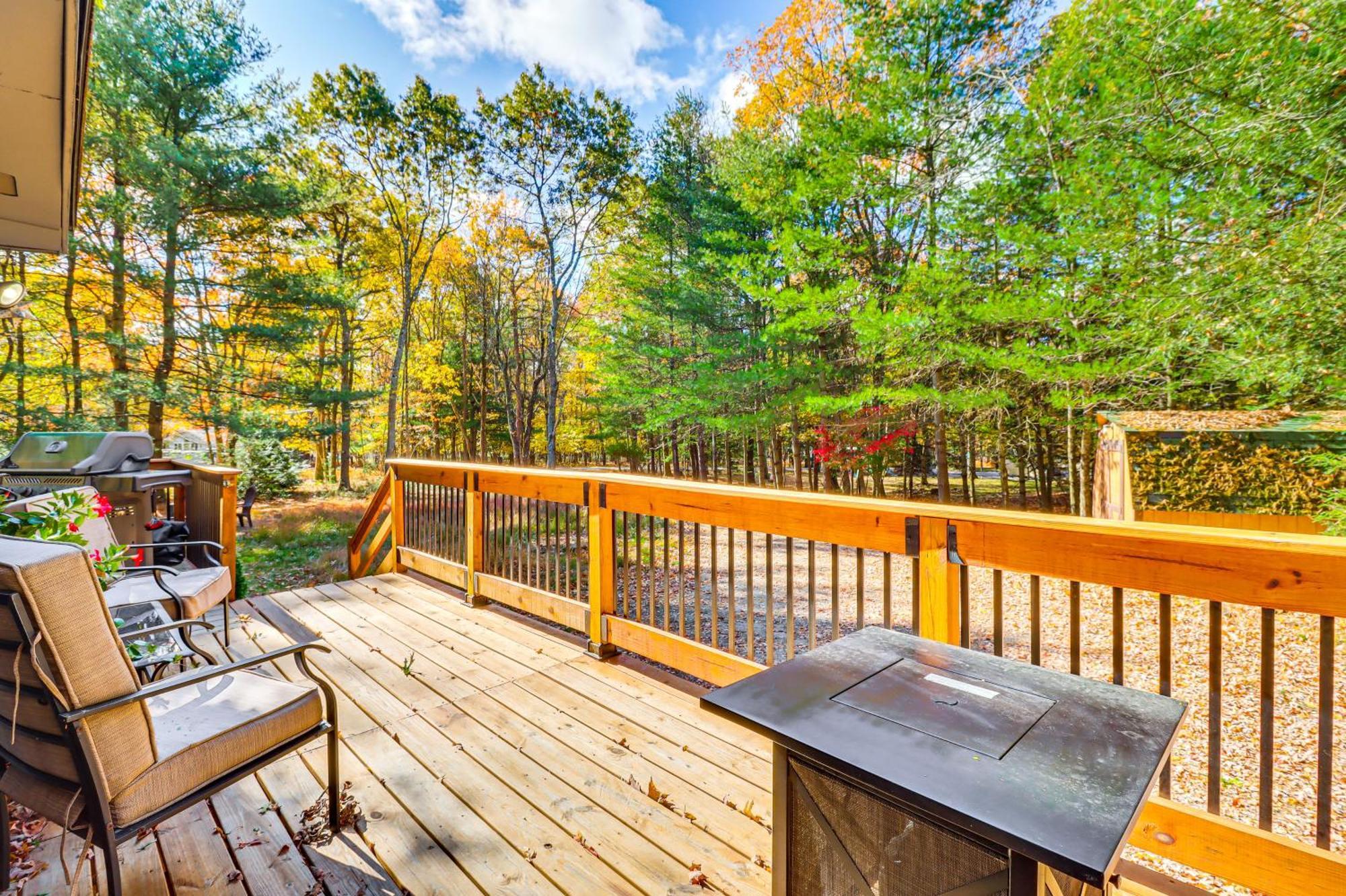 Quaint Jim Thorpe Cabin Retreat, Walk To Beach! Eksteriør bilde