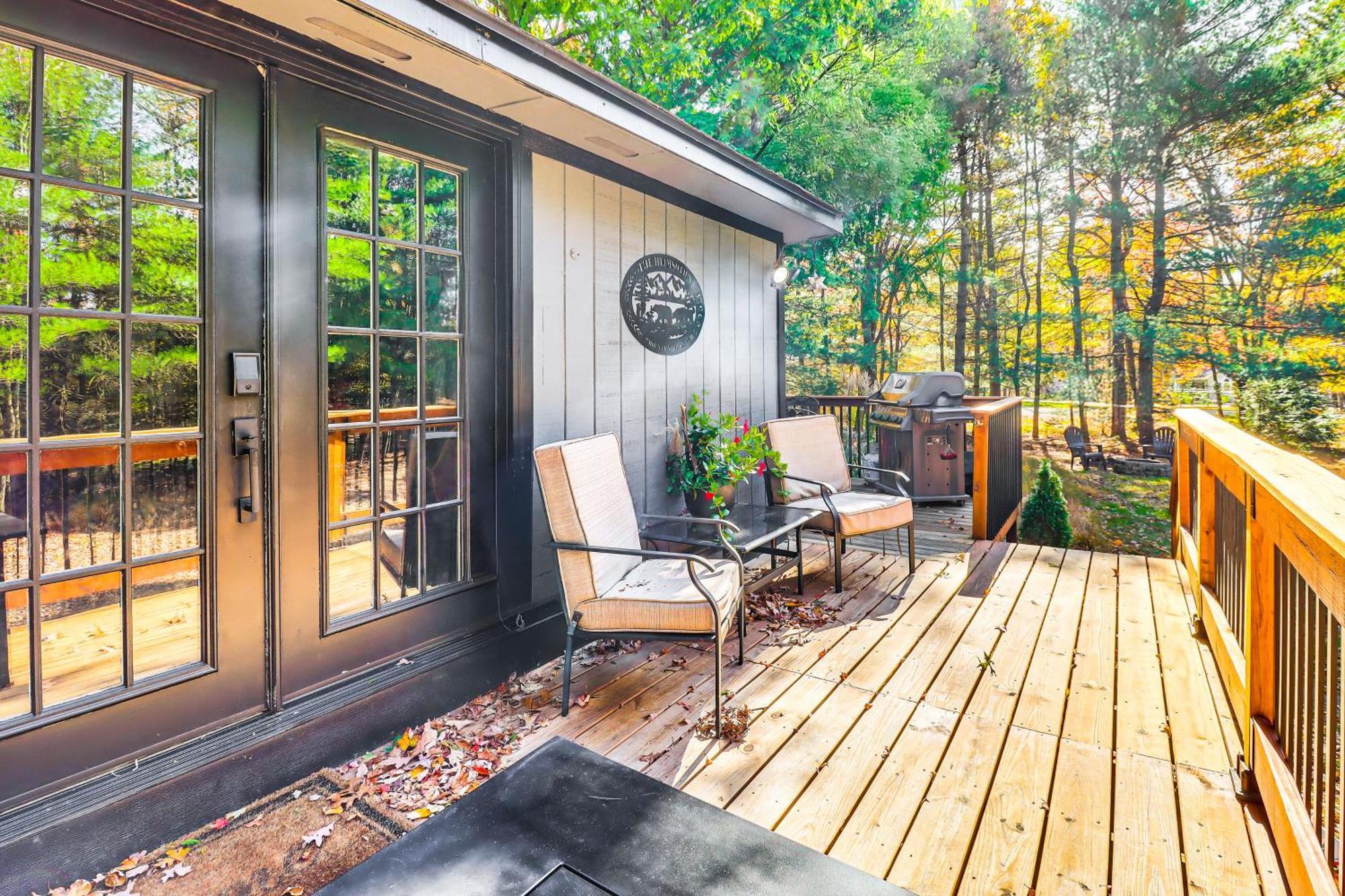 Quaint Jim Thorpe Cabin Retreat, Walk To Beach! Eksteriør bilde