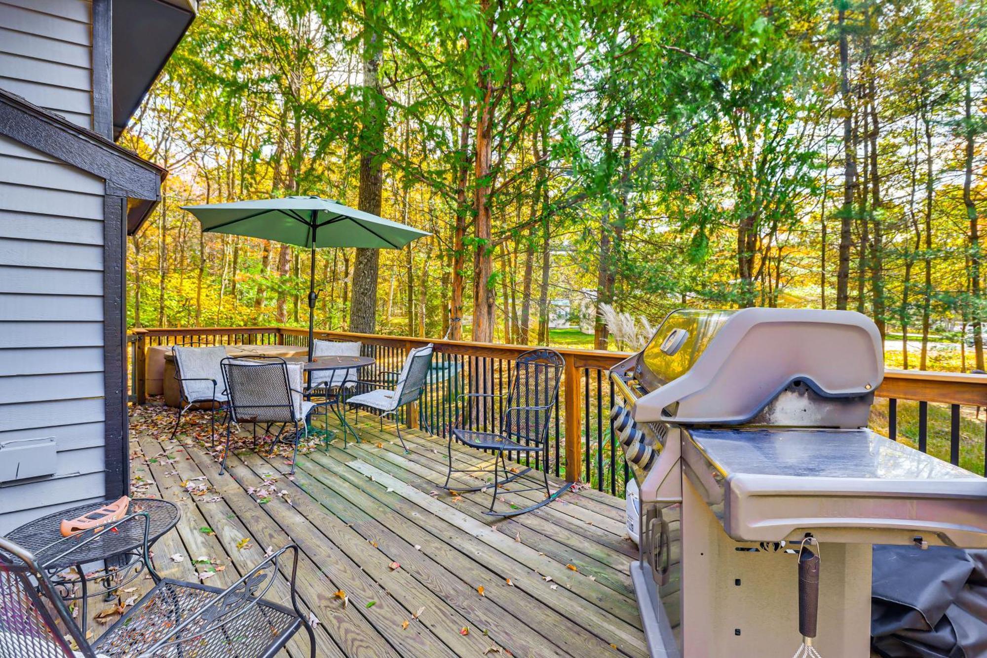 Quaint Jim Thorpe Cabin Retreat, Walk To Beach! Eksteriør bilde