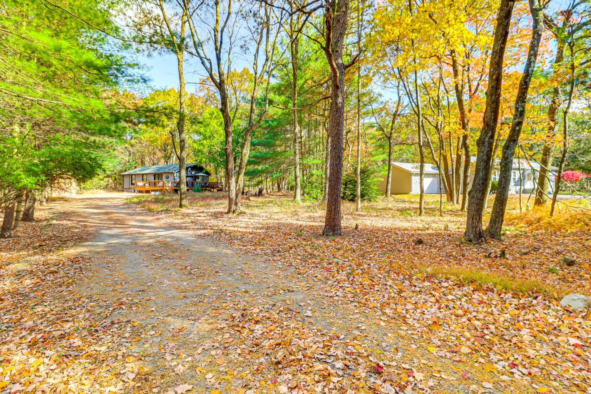 Quaint Jim Thorpe Cabin Retreat, Walk To Beach! Eksteriør bilde